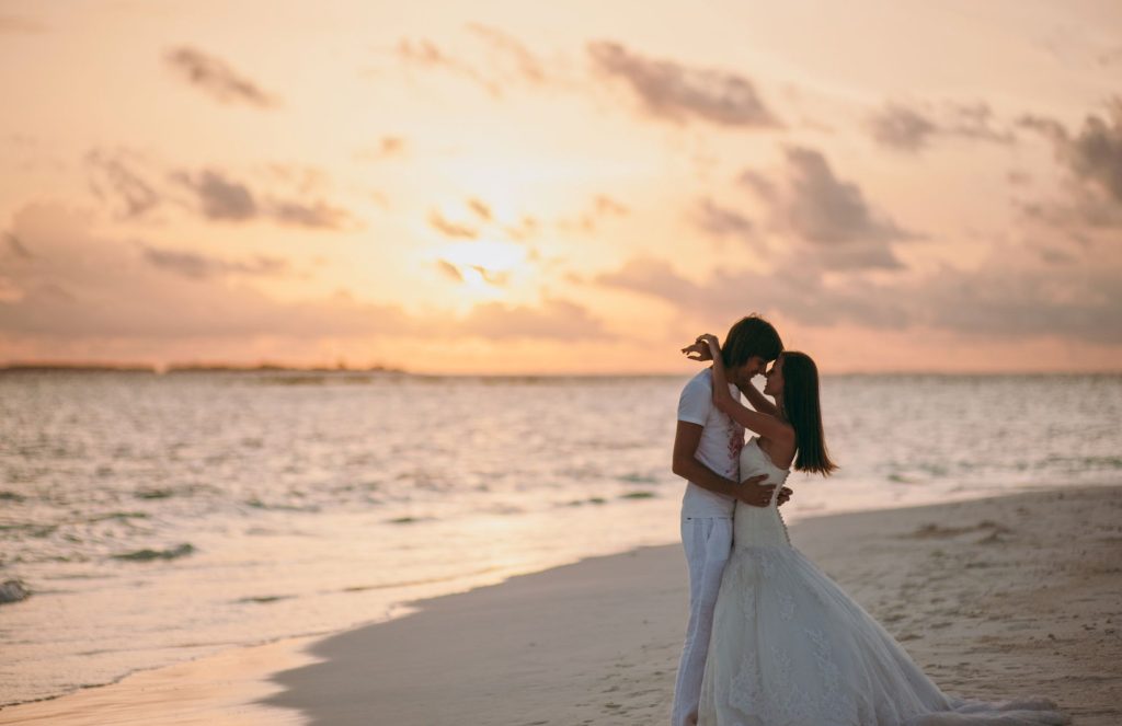 Beach Elopement Ceremonies in the Florida Panhandle